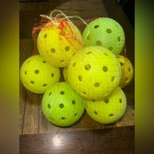 Set of 10 Yellow and Green Perforated Balls